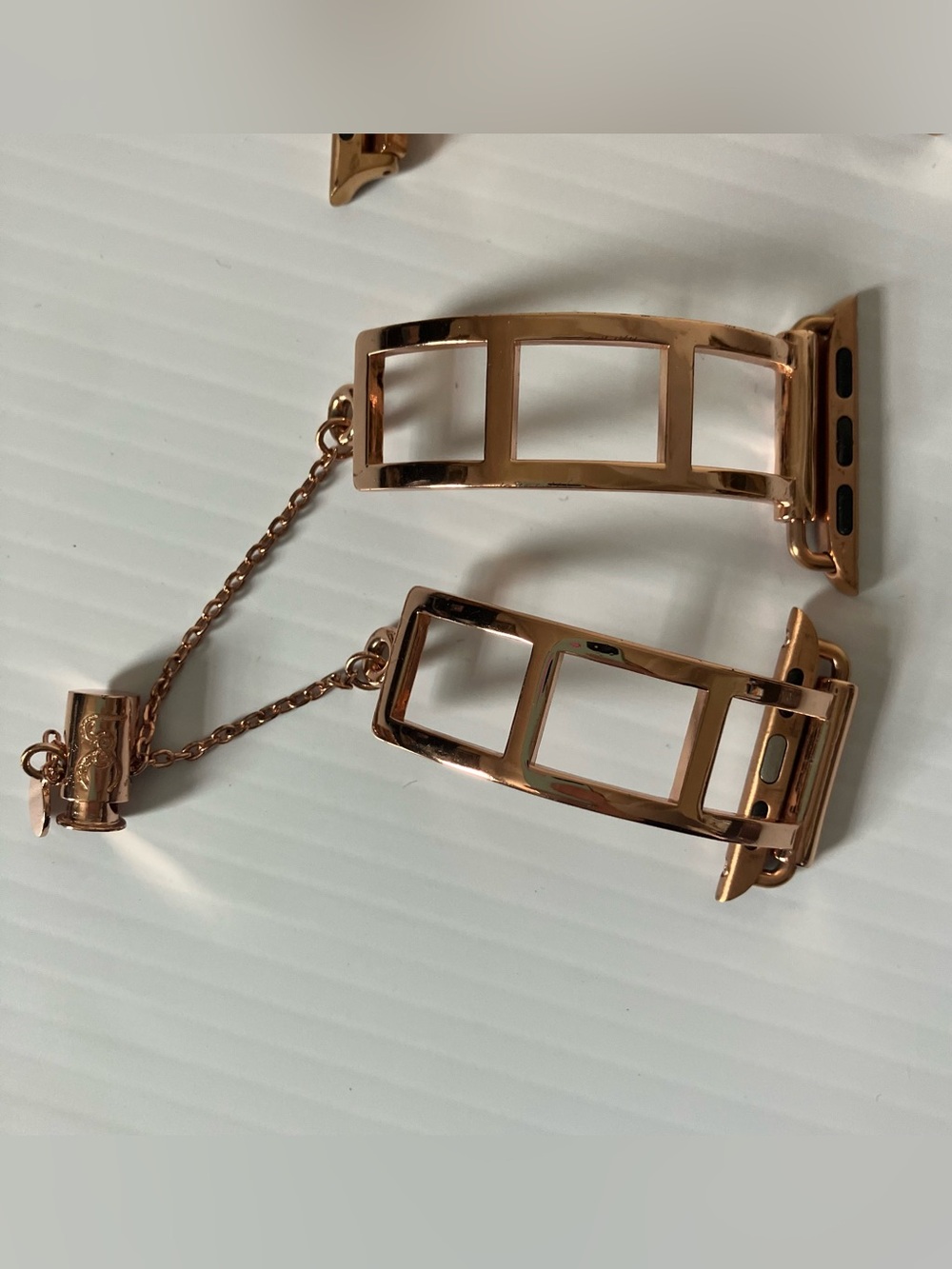 Apple Watch Band Bundle | 5-Piece Set | Leopard + Gold & Rose Gold Bands - Picture 3 of 7